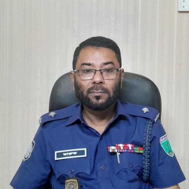 তাহিরপুর থানার নতুন ওসি হিসেবে দায়িত্ব গ্রহণ করলেন ফারুক আহমেদ