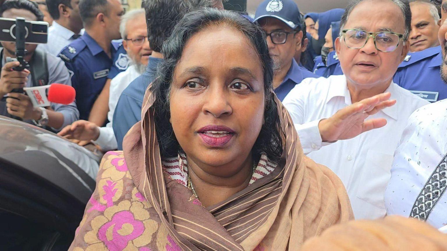 সংযুক্ত ছবি