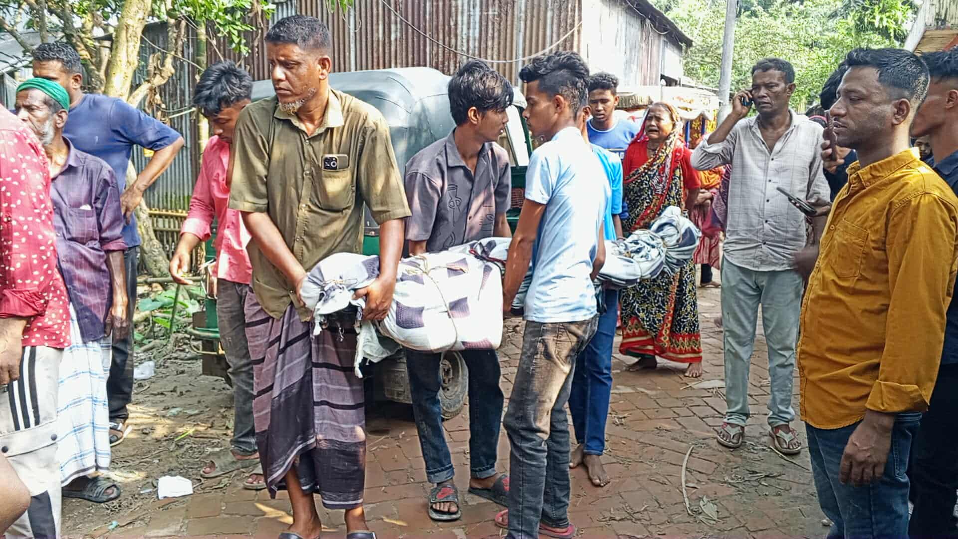 সংযুক্ত ছবি