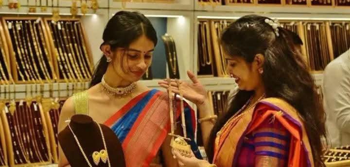 স্বর্ণের বাজারে অস্থিরতা: বিনিয়োগের ঝুঁকি ও সম্ভাবনা নিয়ে বিশেষজ্ঞদের সতর্কতা