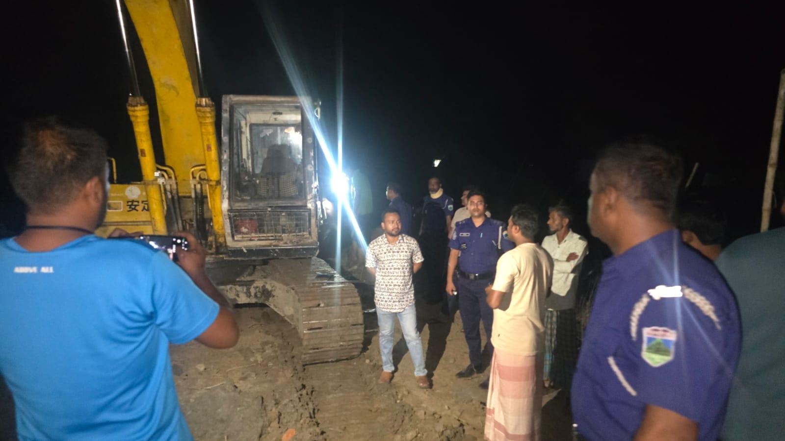 ভাঙ্গুড়ায় অবৈধ মাটি কাটার দায়ে ভ্রাম্যমাণ আদালত, ৫০ হাজার টাকা জরিমানা