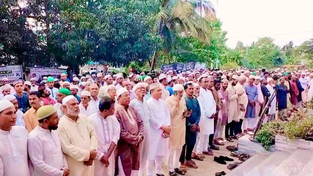 দক্ষিণ জেলা জাপার সদস্য সচিব আবদুস সাত্তার রণির জানাজা  সম্পুর্ন: বিভিন্ন মহলের শোক