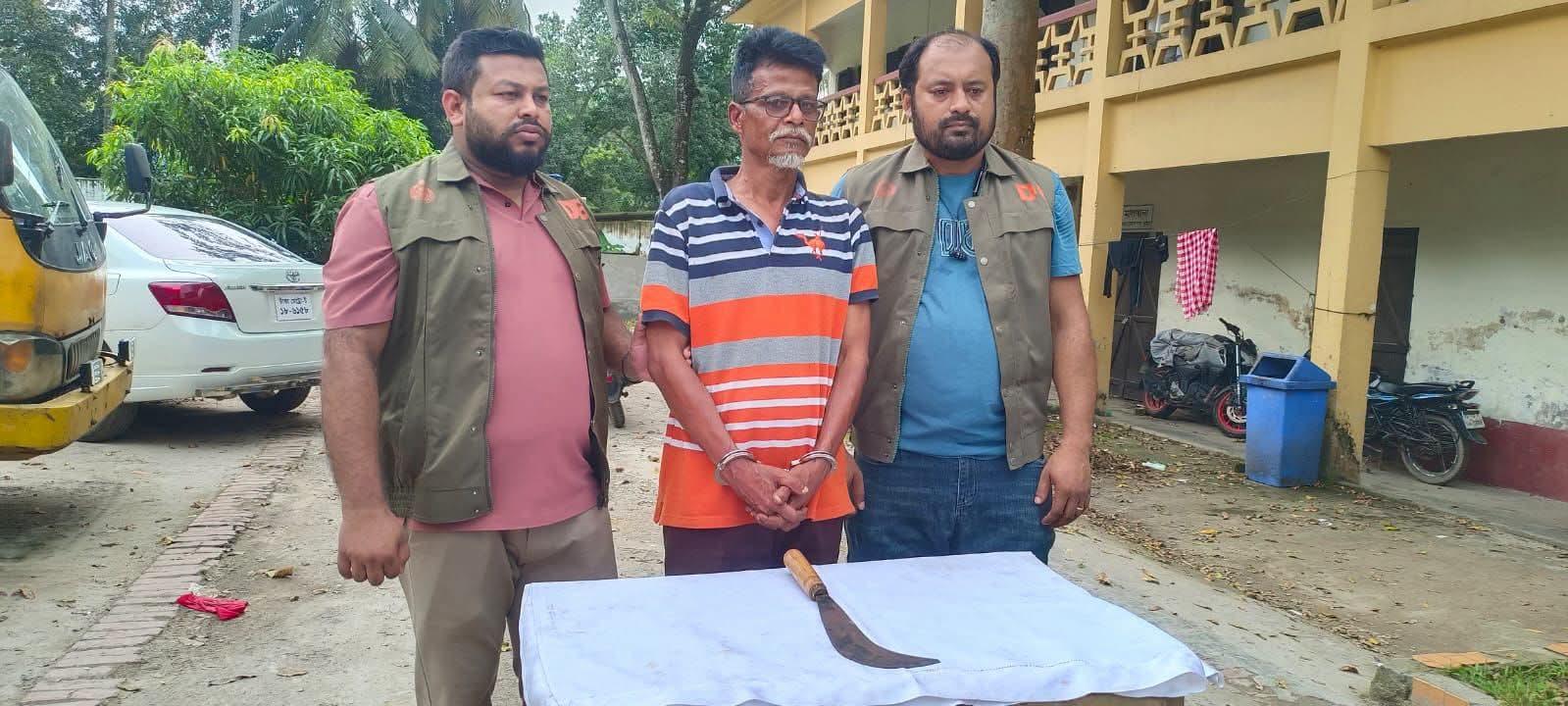 কুমিল্লায় বোন-ভাতিজাকে কুপিয়ে হত্যা, মূল আসামিসহ গ্রেপ্তার-৩