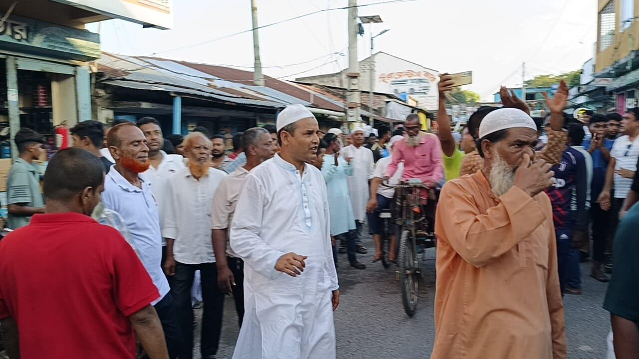 ভাঙ্গুড়ায় মেয়র প্রার্থী রফিকুল ইসলামের গণসংযোগ